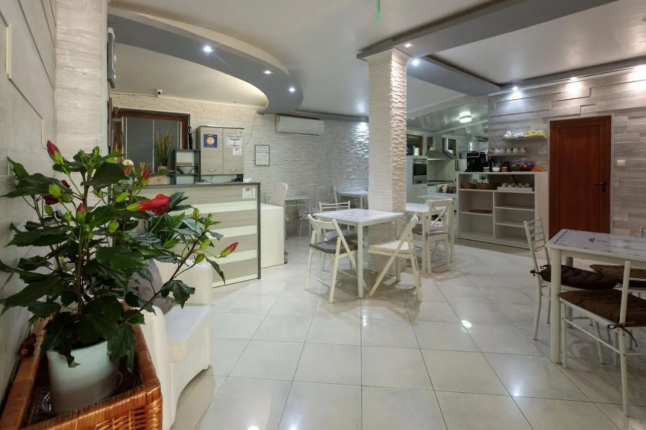 Apart & Rooms Fotinov Burgas Pensjonat