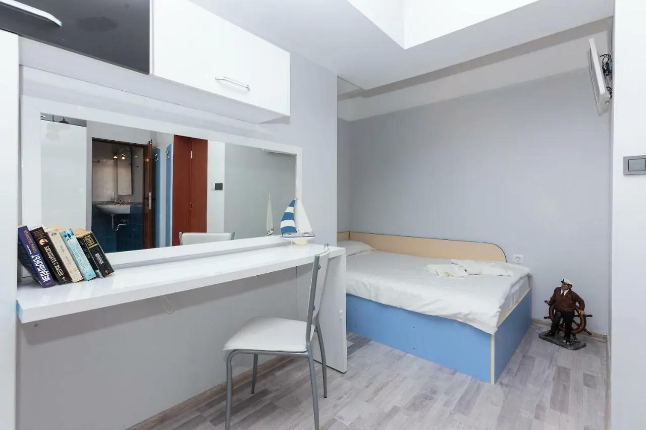 Apart & Rooms Fotinov Μπουργκάς